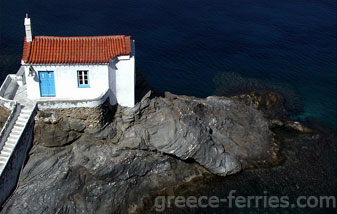 Agia Thalassini Andros Kykladen griechischen Inseln Griechenland