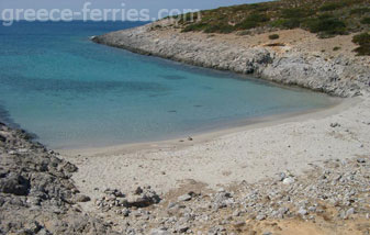 La plage de Faneromeni Antiparos Cyclades Grèce
