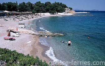 Plage d’Agia Marina Spetses des îles du Saronique Grèce