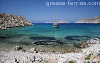Agios Emilianos Playas de Symi en Dodecaneso, Islas Griegas, Grecia